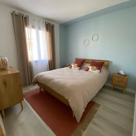 Jolie Maison De A بيت للعطل *
